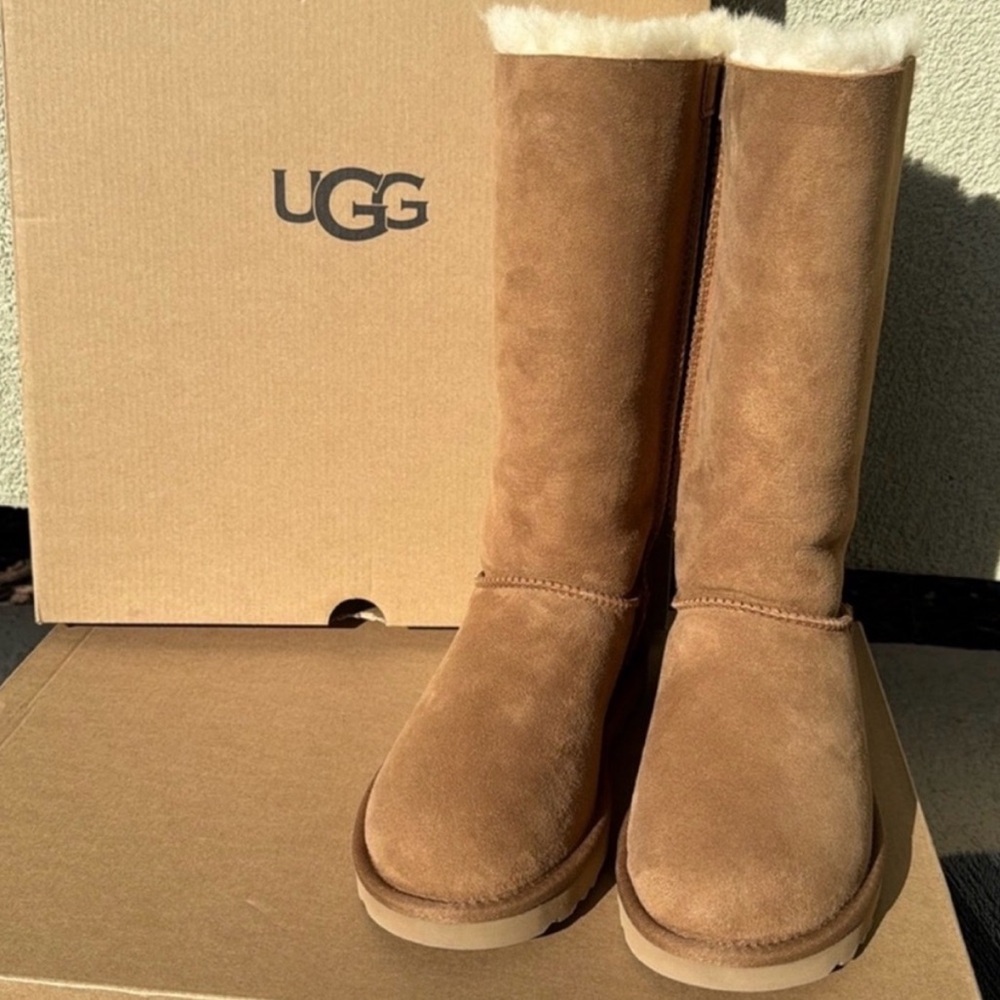 UGG Bailey Bow Tall II Boot